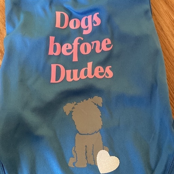 Price drop … NWOT Lightweight Material Dog (Puppy) Shirt with Saying - Picture 2 of 8